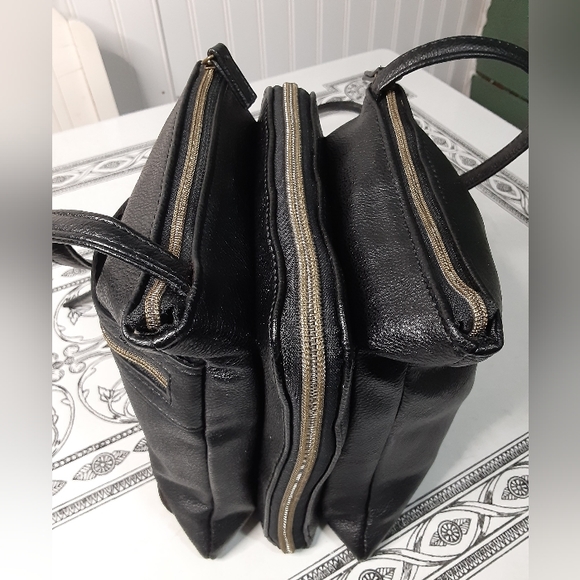 Easy Spirit Small Crossbody Bag - Picture 3 of 5